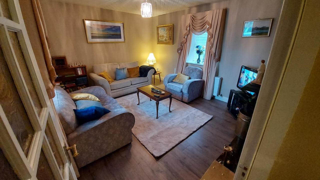 Fihoragh Farm House Hotel Longford Eksteriør billede